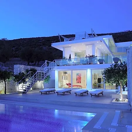 Willa Sleeps 8 Pool Air Con Wifi Kalkan