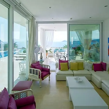 Willa Sleeps 8 Pool Air Con Wifi Kalkan