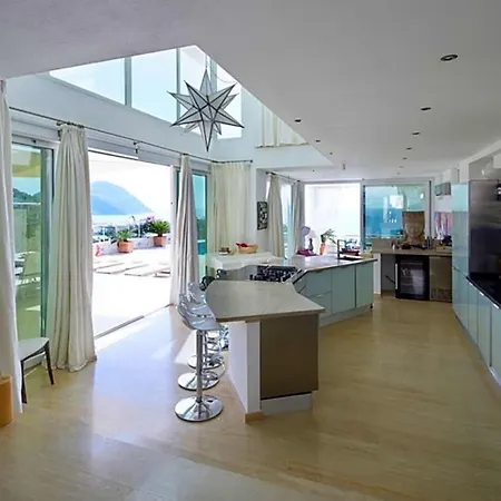Sleeps 8 Pool Air Con Wifi * Kalkan