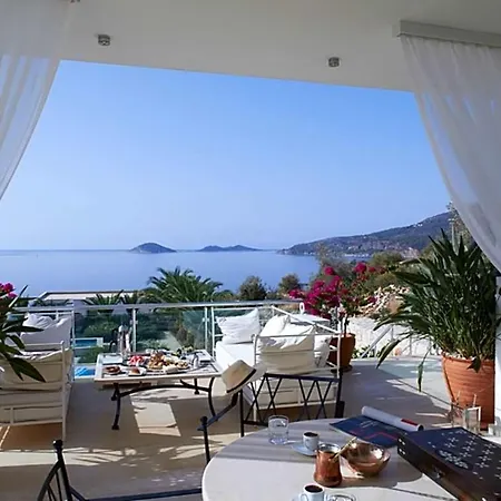 Sleeps 8 Pool Air Con Wifi Kalkan