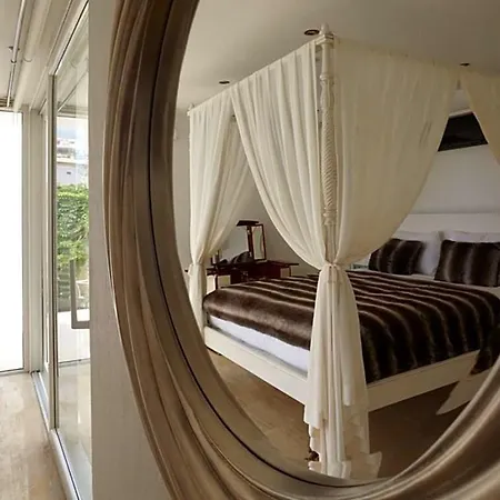 Villa Sleeps 8 Pool Air Con Wifi *